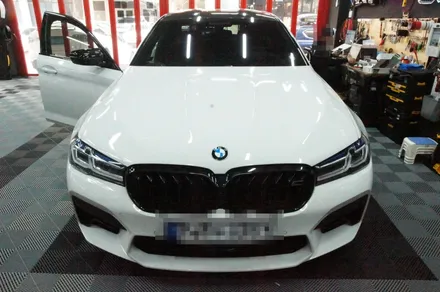 에스튠(아이나비 수원광교점) - BMW M5/F90__ 아이나비 QXD1 + 보조배터리(에코파워팩S12) / 수원, 광교, 동탄