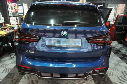에스튠(아이나비 수원광교점) - BMW ix3 __ 아이나비 QXD1 + 보조배터리(케어셀6A) + 커넥티드 / 수원, 광교, 동탄