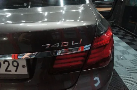 수원 에스튠 - BMW 740Li__파인뷰lxq600 2채널 블랙박스 장착 / 경기 수원 영통