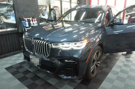 에스튠(아이나비 수원광교점) - BMW X7__아이나비QXD1 2채널 블랙박스 장착 / 경기 수원 영통