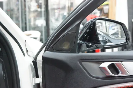 수원 에스튠 - BMW M135i__포칼 IS100KL 1,2열,센터,바닥우퍼 교체 / 수원, 광교, 동탄