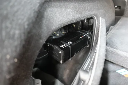 BMW F20 포칼 100KL + 포칼바닥우퍼 + 포칼4채널앰프 장착 / 수원, 광교, 동탄