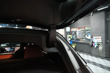 에스튠(아이나비 수원광교점) - BMW ix__ 아이나비 z9500 2채널 블랙박스 장착 / 경기 수원 영통