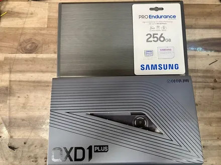 에스튠(솔라가드 프리미엄 수원이의점) - BMW X7 60i__제니스ir 신차 썬팅 / 아이나비qxd1플러스 + 커넥티드 + 케어셀 cz12A 보조배터리 / 경기 수원 영통