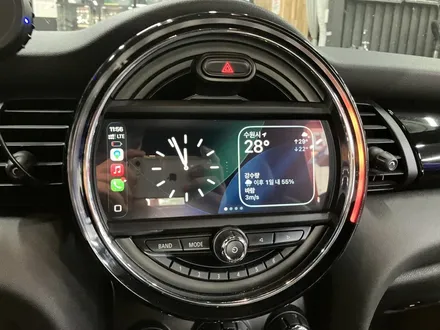 수원 에스튠 - 미니쿠퍼, BMW __ 터치X,순정내비O → ID4 >ID6 펌업 ( 애플카플레이 활성화 ) / 경기 수원 영통
