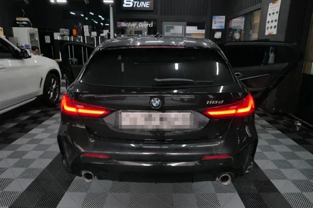 에스튠(아이나비 수원광교점) - BMW 1시리즈 QXD8000+셀뱅크B200보조배터리 장착 / 수원, 광교, 동탄