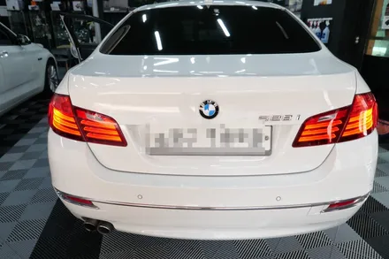 BMW F10 - 엠비언트 광량칩교체, 도어안쪽손잡이 교체 / 수원, 광교, 동탄