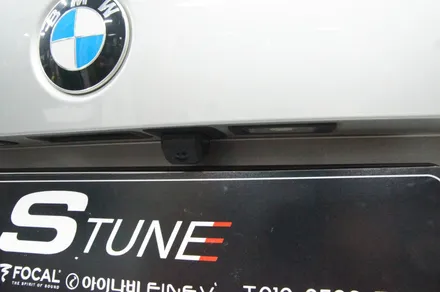 수원 에스튠 - BMW X1 / e84__ 후방카메라 장착 / 옵틱글래스 광각미러