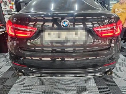 수원 에스튠 - BMW X5/F15__ NBT > ID6+순정터치모니터 교체, 애플카플레이 활성화 / 경기 수원 영통