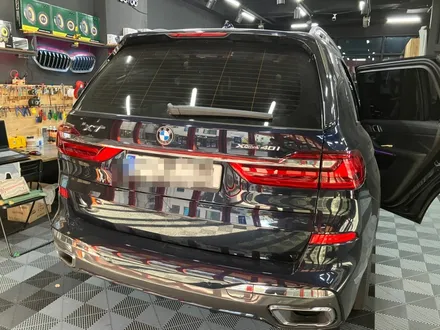 수원 에스튠 - BMW X7__아이나비 QXD1플러스 블랙박스에 보조배터리 추가 장착 / 경기 수원 영통