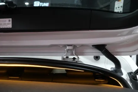 BMW 스피커(도어,바닥) / 블랙박스 + 보조배터리 / 광각미러 / 도어로고라이트 / 후석시거잭 / 식빵등 / 수원, 광교, 동탄