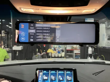 수원 에스튠 - BMW F20__순정컴포트엑세스 / 리눅스 터치모니터 / 룸미러형 블랙박스 / 광각미러 / 경기 수원 영통