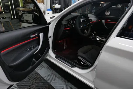 BMW 118D -  8.8순정모니터 +순정카플레이 / RGB엠비언트 / 수원, 광교, 동탄