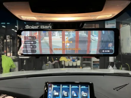 수원 에스튠 - BMW F20__순정컴포트엑세스 / 리눅스 터치모니터 / 룸미러형 블랙박스 / 광각미러 / 경기 수원 영통