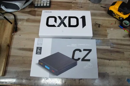 에스튠(아이나비 수원광교점) - 벤츠 C200__ 아이나비 QXD1+보조배터리(케어셀12A)