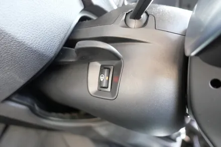 BMW F30 320d  - m팩핸들 + 컬럼 + 열선스위치 장착 / 수원, 광교, 동탄