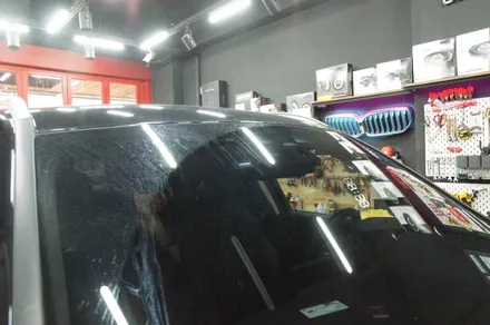 에스튠(아이나비 수원광교점) - BMW X3 / G01 __ 아이나비 QXD1 + 보조배터리(더블독12AP) + 커넥티드프로플러스 / 수원, 광교, 동탄