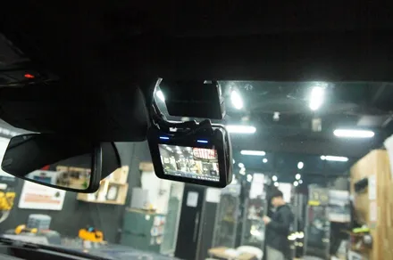 에스튠(아이나비 수원광교점) - BMW ix3 __ 아이나비 QXD1 + 보조배터리(케어셀6A) + 커넥티드 / 수원, 광교, 동탄