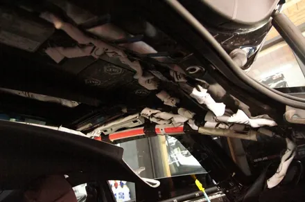 수원 에스튠 - BMW I4__천장방음(썬루프잡소리,천장잡소리) + C필러 잡소리 테이핑 + 도어방음 / 수원, 광교, 동탄