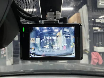 에스튠(아이나비 수원광교점) - BMW X1 __ 아이나비 Z9500 2채널 블랙박스 + 케어셀 CZ12A보조배터리 장착 / 경기 수원 영통