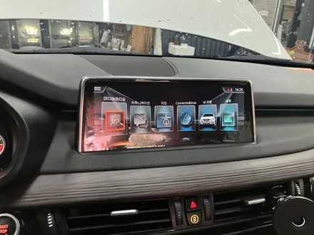 수원 에스튠 - BMW X5 __  애플카플레이 풀스크린활성화( 펌업,코딩) / 케어셀 CZ12A보조배터리 장착 / 경기 수원 영통