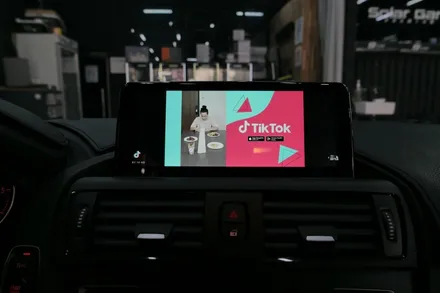 BMW 10.25 안드로이드 모니터 + 후방카메라 장착 / 수원, 광교, 동탄
