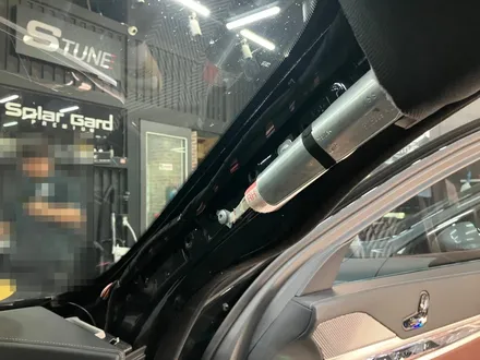 에스튠(아이나비 수원광교점) - BMW 740i__아이나비QXD1플러스+커넥티드+케어셀 12A 보조배터리 / 경기 수원 영통