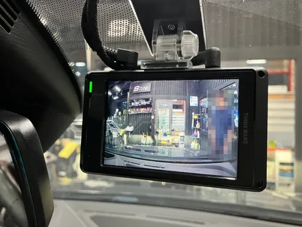 에스튠(아이나비 수원광교점) - BMW 220i __ 아이나비Z9900 2채널 블랙박스 / 경기 수원 영통