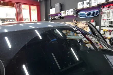 에스튠(아이나비 수원광교점) - BMW M135i 퀀텀3블랙박스 + 보조배터리(에코파워팩 S12LCD)장착 / 수원, 광교, 동탄