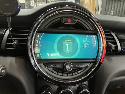 수원 에스튠 - 미니쿠퍼, BMW __ 터치X,순정내비O → ID4 >ID6 펌업 ( 애플카플레이 활성화 ) / 경기 수원 영통