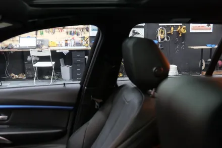 BMW 3투어링 - 솔라가드 프리미엄 퀀텀 전면, 측면 재시공, 8.8터치+ ID6 헤드유닛 장착 / 수원, 광교, 동탄