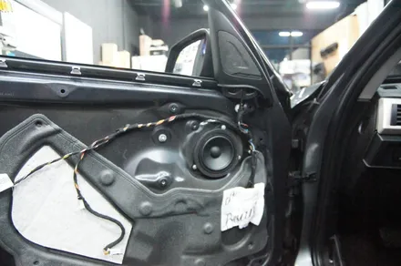 수원 에스튠 -BMW F20 포칼 스피커 교체 / 신형키복사 / 하이패스 / 카플레이터치모니터(안드로이드오토) / 수원, 광교, 동탄