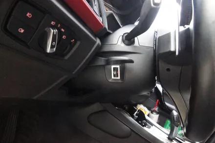 수원 에스튠 - BMW 118D NBT > ID6+8.8터치모니터 / M핸들+컬럼+열선스위치 / 수원, 광교, 동탄