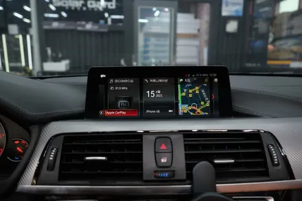 BMW 4컨버터블 - 보조배터리 / 엠비언트 광량칩  / 카플레이활성화 / 수원, 광교, 동탄