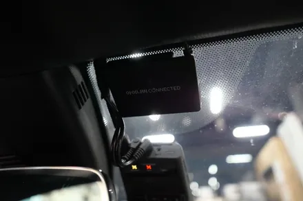 에스튠(아이나비 수원광교점) - BMW M135i 퀀텀3블랙박스 + 보조배터리(에코파워팩 S12LCD)장착 / 수원, 광교, 동탄