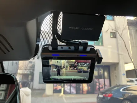 에스튠(아이나비 수원광교점) - BMW X6__아이나비QXD2,커넥티드,케어셀15A 보조배터리 / 경기 수원 영통