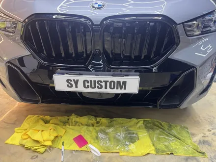 김포 크롬죽이기 BMW X6 G06 몰딩랩핑 & 실내 우드트림 랩핑 시공 | 3M2080 브러쉬 블랙 메탈릭 + KingDom ONE PPF | SY CUSTOM / 경기 김포