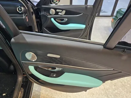 김포 벤츠 W213 E220D 실내 풀 커스텀 시공 | 나파가죽 티파니블루 리무진 시트 | SY CUSTOM / 경기 김포