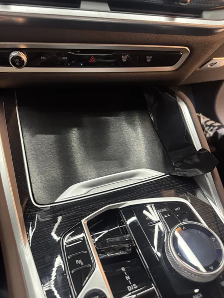 김포 크롬죽이기 BMW X6 G06 몰딩랩핑 & 실내 우드트림 랩핑 시공 | 3M2080 브러쉬 블랙 메탈릭 + KingDom ONE PPF | SY CUSTOM / 경기 김포