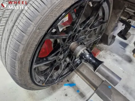 BMW I4 20인치 단조휠 포트홀사고로 인한 열변형없는 휠굴절수리 / 파주,일산
