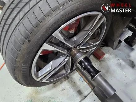 파주 휠수리 BMW 120I 18인치 포트홀 사고로 인한 휠굴절수리 / 파주,일산