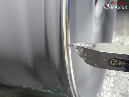[휠마스터 허가업체] BMW 120i 포트홀 사고로 인한 굴절수리 및 다이아컷팅 휠복원 / 파주,일산