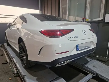 파주 휠수리/벤츠 신형cls450 amg 마차휠 포트홀충격으로 심각한 휠굴절수리/열변형없는 휠수리 / 파주,일산