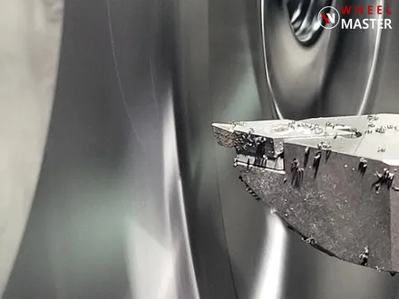 카니발 휠복원 / 카니발 4세대 19인치 다이아컷팅 휠복원 / 파주,일산