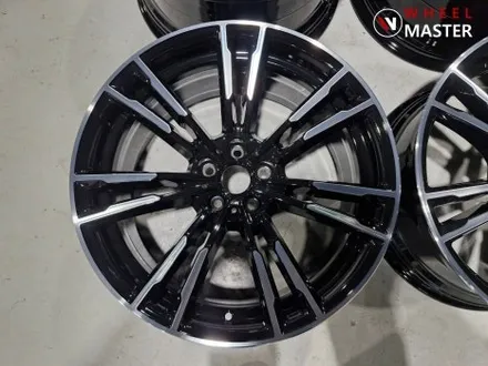 BMW F90 M5 706M 20\