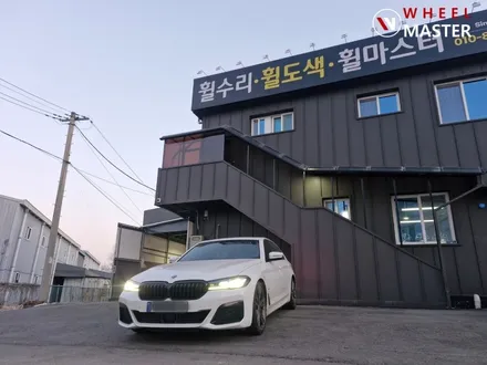 BMW G30 M550I 668M 20\