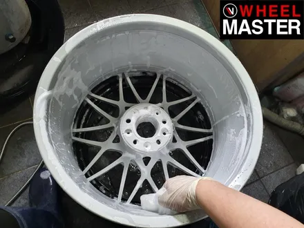 [휠마스터] 다이아몬드 컷팅휠을 검정유광으로 휠도색한 BMW M3 / 일산 휠도색 / 파주,일산