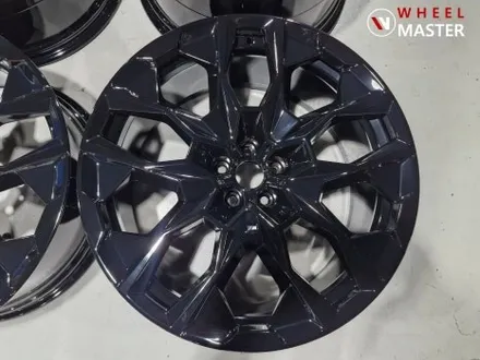 BMW 신차 휠도색 X7 M40I 913M 22\