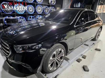 벤츠 신형 E클래스 W214 E350e 주차기스로 인한 다이아컷팅휠복 / 파주,일산