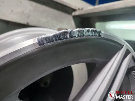 벤츠 휠복원 / 벤츠 GLE400D 심각한 휠파손 용접성형후 원형 휠복원 / 파주,일산